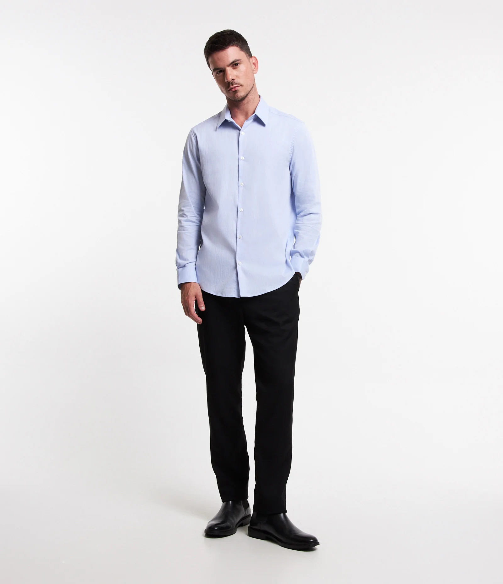 Camisa Regular Social em Algodão com Textura de Listras Azul Claro - Imagem 2