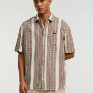 Camisa Relaxed em Jacquard com Estampa Étnica Marrom
