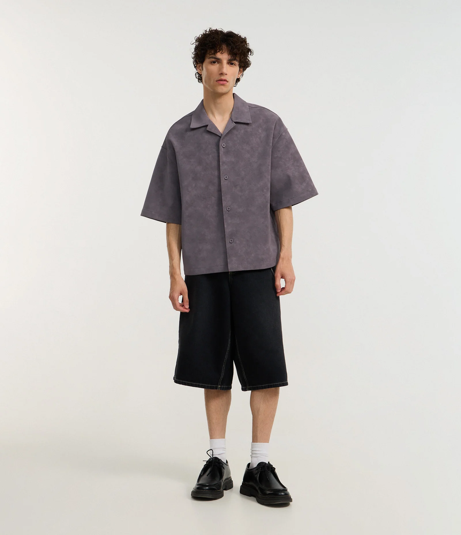 Camisa Oversized em PU Efeito Estonado Cinza - Imagem 2